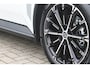 Renault R5 COMFORT RANGE ICONIC CINQ 52 kWh *NIEUWE AUTO!* | PACK WINTER: (ELEKTRISCH VERWARMBARE VOORSTOELEN/ELEKTRISCH VERWARMBAAR STUURWIEL, BESTUURDERSSTOEL MET ELEKTRISCH VERSTELBARE LENDESTEUN, IN HOOGTE VERSTELBARE PASSAGIERSSTOEL) | DAKLIJST ROUGE | PACK PARKING: (FULL EASY PARKING ASSIST MET PARKEERSENSOREN AAN VOOR- EN ZIJKANT) | ADAPTIVE CRUISE CONTROL | AUTOMATISCH INPARKEREN | FULL LED KOPLAMPEN MET MICRO OPTICS EN FRANSE FLAG | FLANK GUARD PROTECTION MAKKELIJK INPARKEREN MET VISUELE EN AKOESTISCHE SIGNALEN | 18" LICHTMETALEN VELGEN "CHRONO" | TWO TONE CARROSSERIEKLEUR | SNELLAAD FUNCTIE 100KW | DRAADLOZE APPLE CARPLAY/ANDROID AUTO | ACHTERUITRIJ CAMERA | DRAADLOZE TELEFOONLADER | PRIVACY GLASS |