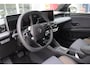 Renault R5 COMFORT RANGE ICONIC CINQ 52 kWh *NIEUWE AUTO!* | PACK WINTER: (ELEKTRISCH VERWARMBARE VOORSTOELEN/ELEKTRISCH VERWARMBAAR STUURWIEL, BESTUURDERSSTOEL MET ELEKTRISCH VERSTELBARE LENDESTEUN, IN HOOGTE VERSTELBARE PASSAGIERSSTOEL) | DAKLIJST ROUGE | PACK PARKING: (FULL EASY PARKING ASSIST MET PARKEERSENSOREN AAN VOOR- EN ZIJKANT) | ADAPTIVE CRUISE CONTROL | AUTOMATISCH INPARKEREN | FULL LED KOPLAMPEN MET MICRO OPTICS EN FRANSE FLAG | FLANK GUARD PROTECTION MAKKELIJK INPARKEREN MET VISUELE EN AKOESTISCHE SIGNALEN | 18" LICHTMETALEN VELGEN "CHRONO" | TWO TONE CARROSSERIEKLEUR | SNELLAAD FUNCTIE 100KW | DRAADLOZE APPLE CARPLAY/ANDROID AUTO | ACHTERUITRIJ CAMERA | DRAADLOZE TELEFOONLADER | PRIVACY GLASS |