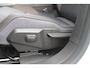 Renault R5 COMFORT RANGE ICONIC CINQ 52 kWh *NIEUWE AUTO!* | PACK WINTER: (ELEKTRISCH VERWARMBARE VOORSTOELEN/ELEKTRISCH VERWARMBAAR STUURWIEL, BESTUURDERSSTOEL MET ELEKTRISCH VERSTELBARE LENDESTEUN, IN HOOGTE VERSTELBARE PASSAGIERSSTOEL) | DAKLIJST ROUGE | PACK PARKING: (FULL EASY PARKING ASSIST MET PARKEERSENSOREN AAN VOOR- EN ZIJKANT) | ADAPTIVE CRUISE CONTROL | AUTOMATISCH INPARKEREN | FULL LED KOPLAMPEN MET MICRO OPTICS EN FRANSE FLAG | FLANK GUARD PROTECTION MAKKELIJK INPARKEREN MET VISUELE EN AKOESTISCHE SIGNALEN | 18" LICHTMETALEN VELGEN "CHRONO" | TWO TONE CARROSSERIEKLEUR | SNELLAAD FUNCTIE 100KW | DRAADLOZE APPLE CARPLAY/ANDROID AUTO | ACHTERUITRIJ CAMERA | DRAADLOZE TELEFOONLADER | PRIVACY GLASS |