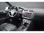 Volkswagen Tiguan 1.4 TSI Automaat Highline R-Line Virtual | Carplay | Panoramadak | Zwart Leder | LED | 360° Camera | Keyless