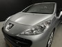 Peugeot 207 CC 1.6 VTi Première *Grootscherm*