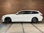 BMW 3-Serie Touring 330e M-Sport | xDrive |Shadowline | Elektrische Sporstoelen | 19” | Driving Assistant Professional | Head-Up
