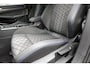 Volkswagen Golf 1.5 eTSI R-Line Edition PANO KEYLESS HUD