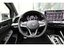 Volkswagen Golf 1.5 eTSI R-Line Edition PANO KEYLESS HUD