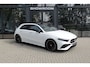 Mercedes-Benz A-klasse 180 AMG Line PANO SFEER CAM