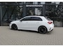 Mercedes-Benz A-klasse 180 AMG Line PANO SFEER CAM