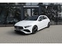 Mercedes-Benz A-klasse 180 AMG Line PANO SFEER CAM