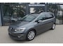 Volkswagen Touran 1.4 TSI Connected Series 7P NAVI CAM PDC