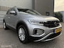 Volkswagen T-Roc 1.0 TSI*NAVI*STOELVERW*APPLE&ANDR*EERSTEEIG