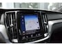 Volvo V60 2.0 T8 Twin Engine AWD Inscription PANO KEYLESS