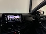 Volkswagen T-Roc 1.5 TSI R-Line Business PANO KEYLESS