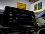 Volkswagen T-Roc 1.5 TSI R-Line // Black Style | Trekhaak | IQ.Lights | Camera | Navi. | Stoelverwarming | CarPlay & Android Auto