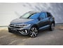 Volkswagen T-Roc 1.5 TSI R-Line // Black Style | Trekhaak | IQ.Lights | Camera | Navi. | Stoelverwarming | CarPlay & Android Auto