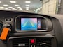 Volvo V40 1.5 T3 Dynamic Edition * Automaat / Panoramadak / Camera / Navigatie / NL Auto *
