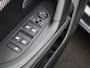 Peugeot e-2008 EV Allure 54 kWh | Automaat | Climate control | Virtual cockpit | Navigatie | Cruise control | Half-Leder | LMV | Parkeer sensoren | LED | Camera |