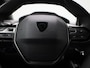 Peugeot e-2008 EV Allure 54 kWh | Automaat | Climate control | Virtual cockpit | Navigatie | Cruise control | Half-Leder | LMV | Parkeer sensoren | LED | Camera |