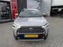 Toyota Corolla Cross 2.0 HYBRID 200 DYNAMIC 4-SEIZOENSBANDEN STOEL- & STUURVERWARMING ELEK. ACHTERKLEP LED APPLE CARPLAY & ANDROID AUTO
