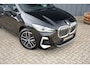 BMW 2-Serie Active Tourer 225e xDrive M Sport * Vol * Pano * HK * HeadUp * Memory/Massage * 360Camera * Carplay * ZwTrekhaak * Top