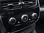 Renault Clio Estate 1.2-16V Authentique Sport (NAVI,LED,CRUISE,CLIMATE,SPORTSTOELEN,TREKHAAK,SPORT PAKKET,PDC,NETTESTAAT)