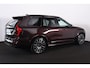 Volvo XC90 T8 Plug-in hybrid AWD Ultra Dark - Luchtvering - Panorama/schuifdak - IntelliSafe Assist & Surround - Harman Kardon audio - Adaptieve LED koplampen - 360º camera - Verwarmde voorstoelen, stuur & achterbank - Elektr. bedienb. voorstoelen met geheugen, ventilate en massage - Head up display - Draadloze tel. lader - Extra getint glas - 22 inch LMV - Parkeersensoren voor & achter