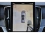 Volvo XC90 T8 Plug-in hybrid AWD Ultra Dark - Luchtvering - Panorama/schuifdak - IntelliSafe Assist & Surround - Harman Kardon audio - Adaptieve LED koplampen - 360º camera - Verwarmde voorstoelen, stuur & achterbank - Elektr. bedienb. voorstoelen met geheugen, ventilate en massage - Head up display - Draadloze tel. lader - Extra getint glas - 22 inch LMV - Parkeersensoren voor & achter