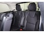 Volvo XC90 T8 Plug-in hybrid AWD Ultra Dark - Luchtvering - Panorama/schuifdak - IntelliSafe Assist & Surround - Harman Kardon audio - Adaptieve LED koplampen - 360º camera - Verwarmde voorstoelen, stuur & achterbank - Elektr. bedienb. voorstoelen met geheugen, ventilate en massage - Head up display - Draadloze tel. lader - Extra getint glas - 22 inch LMV - Parkeersensoren voor & achter