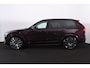 Volvo XC90 T8 Plug-in hybrid AWD Ultra Dark - Luchtvering - Panorama/schuifdak - IntelliSafe Assist & Surround - Harman Kardon audio - Adaptieve LED koplampen - 360º camera - Verwarmde voorstoelen, stuur & achterbank - Elektr. bedienb. voorstoelen met geheugen, ventilate en massage - Head up display - Draadloze tel. lader - Extra getint glas - 22 inch LMV - Parkeersensoren voor & achter