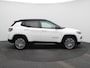 Jeep Compass 1.5T e-Hybrid S Lederen Bekleding | Camera | Stoelventilatie | Stoelverwarming | Elektrisch Verstelbare Stoel | Parkeersensoren Voor en Achter | 19" Lichtmetalen Velgen