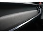 Volvo V90 T8 Plug-in hybrid AWD Ultra Dark | Luchtvering | Trekhaak | Panoramadak | Verwarmbare voorstoelen met massagefunctie | Gelaagde zijruiten | Premium audio by Bowers&Wilkins |