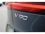Volvo V90 T8 Plug-in hybrid AWD Ultra Dark | Luchtvering | Trekhaak | Panoramadak | Verwarmbare voorstoelen met massagefunctie | Gelaagde zijruiten | Premium audio by Bowers&Wilkins |
