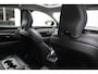 Volvo V90 T8 Plug-in hybrid AWD Ultra Dark | Luchtvering | Trekhaak | Panoramadak | Verwarmbare voorstoelen met massagefunctie | Gelaagde zijruiten | Premium audio by Bowers&Wilkins |