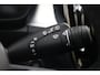 Volvo XC40 B4 Plus Black Edition | Panoramadak | Trekhaak | Verwarmbare voorstoelen en stuurwiel | Premium audio by Harman Kardon | 360 graden camera | Adaptieve cruise control |