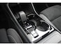 Volvo XC40 B4 Plus Black Edition | Panoramadak | Trekhaak | Verwarmbare voorstoelen en stuurwiel | Premium audio by Harman Kardon | 360 graden camera | Adaptieve cruise control |