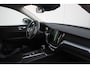 Volvo XC60 T5 Automaat Momentum | Autonomous Emergency Braking | Bots herkenning en activatie | Elektr. Achterklep | Cruise control | Electronic climate control | Lederen bekleding | Voorstoelen verwarmd | Navigatiesysteem full map + hard disk | Apple Carplay & Android Auto |