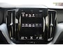 Volvo XC60 T5 Automaat Momentum | Autonomous Emergency Braking | Bots herkenning en activatie | Elektr. Achterklep | Cruise control | Electronic climate control | Lederen bekleding | Voorstoelen verwarmd | Navigatiesysteem full map + hard disk | Apple Carplay & Android Auto |