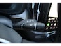 Volvo XC60 T6 Plug-in hybrid AWD Ultra Black Edition | Luchtvering | Trekhaak | Panoramadak | Verwarmbare voorstoelen, achterbank en stuurwiel | Head-up display |  Premium audio by Harman Kardon |