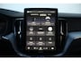 Volvo XC60 T6 Plug-in hybrid AWD Ultra Black Edition | Luchtvering | Trekhaak | Panoramadak | Verwarmbare voorstoelen, achterbank en stuurwiel | Head-up display |  Premium audio by Harman Kardon |