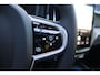 Volvo XC60 T6 Plug-in hybrid AWD Ultra Dark | Luchtvering | Panoramadak | Trekhaak | Verwarmbare voorstoelen, achterbank en stuurwiel | Head-up display | 360 graden camera | Premium audio by Harman Kardon | Apple carplay/Android auto