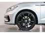 Volkswagen Touran 1.4 TSI Highline R-line, 7-Persoons, Trekhaak, Kinderzitjes! Android Auto, Apple Carplay,