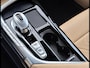 Voyah Free Flagship | Panoramadak | Dynaudio Hi-Fi | 360° Camera | Luchtvering | Adaptieve Cruise Control | Dodehoekassistent | Apple CarPlay | Android Auto | Elektrisch Verstelbare Stoelen + Massage | Stoelverwarming | Stoelventilatie | Sfeerverlichting | Elektrische Achterklep