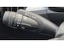 Volvo XC40 2.0 B3 Ultra Black Edition Panorama dak - 360 Camera - 20” Wielen - Lounge-pakket - Harman Kardon Audio -  Climate - R980 Interieur – Power seats met memory - Two Tone – Full led koplampen –Donkere hemel.
