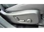Volvo XC40 2.0 B3 Ultra Black Edition Panorama dak - 360 Camera - 20” Wielen - Lounge-pakket - Harman Kardon Audio -  Climate - R980 Interieur – Power seats met memory - Two Tone – Full led koplampen –Donkere hemel.