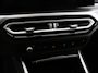BMW 3-Serie Touring 330e M-Sport PHEV Digitale Cockpit Climate control Stoel verwarming LED Sfeer verlichting Lichtmetalen velgen Navigatie Apple carplay/ Android auto Parkeersensoren