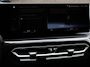 BMW 3-Serie Touring 330e M-Sport PHEV Digitale Cockpit Climate control Stoel verwarming LED Sfeer verlichting Lichtmetalen velgen Navigatie Apple carplay/ Android auto Parkeersensoren