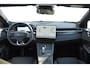 Lynk & Co 01 276PK Automaat More / Adaptive cruise control / Leren bekleding / Elektrisch verstelbare stoelen / Schuif- kanteldak / Stoel- en stuurverwarming / Parkeersensoren V+A / 360 Graden Camera / Elektrische achterklep / 20" lichtmetalen velgen