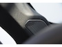 Lynk & Co 01 276PK Automaat More / Adaptive cruise control / Leren bekleding / Elektrisch verstelbare stoelen / Schuif- kanteldak / Stoel- en stuurverwarming / Parkeersensoren V+A / 360 Graden Camera / Elektrische achterklep / 20" lichtmetalen velgen
