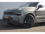 Lynk & Co 01 276PK Automaat More / Adaptive cruise control / Leren bekleding / Elektrisch verstelbare stoelen / Schuif- kanteldak / Stoel- en stuurverwarming / Parkeersensoren V+A / 360 Graden Camera / Elektrische achterklep / 20" lichtmetalen velgen