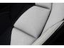 Lynk & Co 01 276PK Automaat More / Adaptive cruise control / Leren bekleding / Elektrisch verstelbare stoelen / Schuif- kanteldak / Stoel- en stuurverwarming / Parkeersensoren V+A / 360 Graden Camera / Elektrische achterklep / 20" lichtmetalen velgen