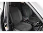 Volkswagen T-Roc 1.5 TSI 150pk DSG Style Black Style Camera Stoelverwarming Navigatie Virtual Cockpit
