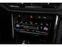 Volkswagen T-Roc 1.5 TSI 150pk DSG Style Black Style Camera Stoelverwarming Navigatie Virtual Cockpit